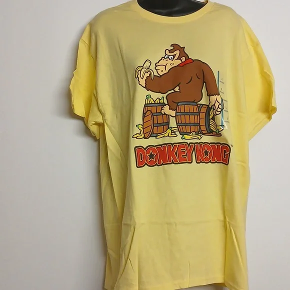 Donkey Kong Yellow Graphic shortsleeves T shirt Size Large NWT - Picture 4 of 8